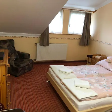Vaci Panzio Bed & Breakfast Nyiregyhaza